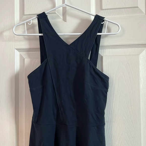 Navy cross shoulder halter style dress. Hollister co - Picture 1 of 4